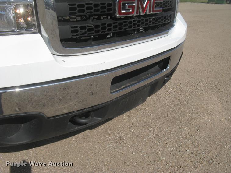 image for item DC2307 2013 GMC Sierra 2500HD Ext. Cab pickup truck