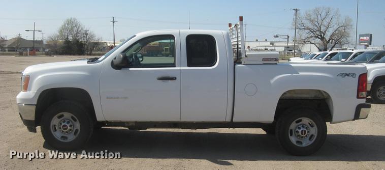 image for item DC2309 2011 GMC Sierra 2500HD Ext. Cab pickup truck