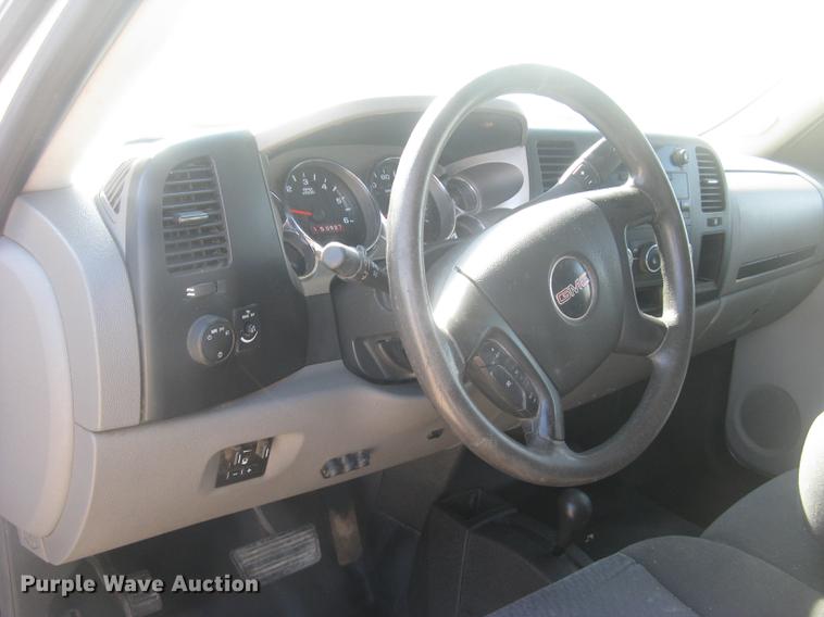 image for item DC2309 2011 GMC Sierra 2500HD Ext. Cab pickup truck