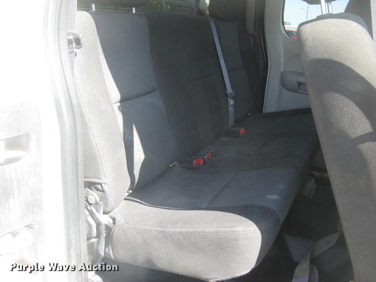 image for item DC2309 2011 GMC Sierra 2500HD Ext. Cab pickup truck