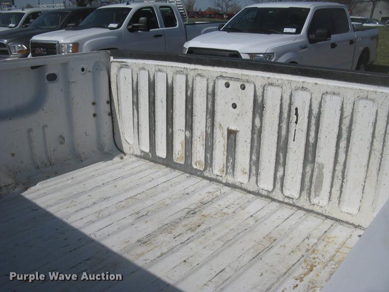 image for item DC2309 2011 GMC Sierra 2500HD Ext. Cab pickup truck