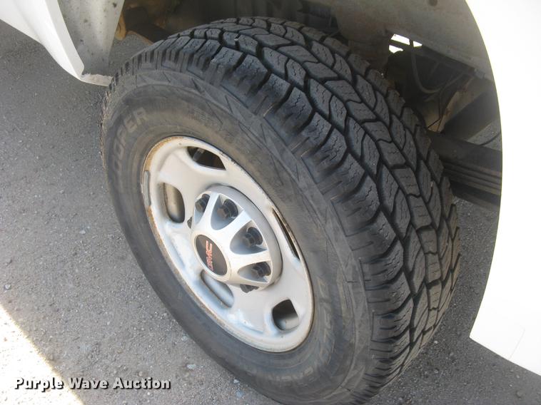 image for item DC2309 2011 GMC Sierra 2500HD Ext. Cab pickup truck