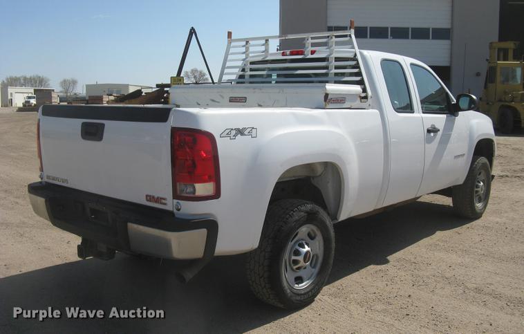 image for item DC2310 2011 GMC Sierra 2500HD Ext. Cab pickup truck