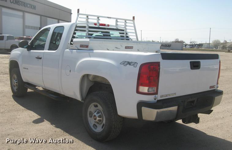 image for item DC2310 2011 GMC Sierra 2500HD Ext. Cab pickup truck