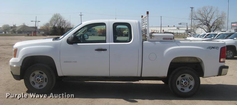 image for item DC2310 2011 GMC Sierra 2500HD Ext. Cab pickup truck