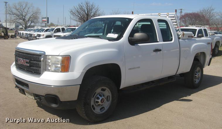 image for item DC2310 2011 GMC Sierra 2500HD Ext. Cab pickup truck