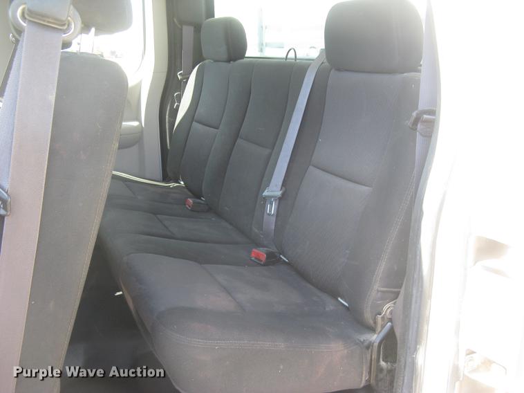 image for item DC2310 2011 GMC Sierra 2500HD Ext. Cab pickup truck