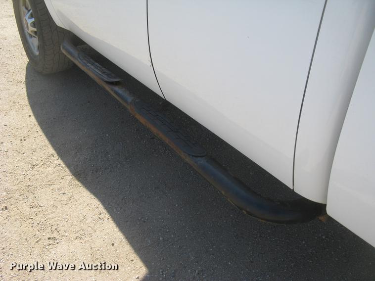 image for item DC2310 2011 GMC Sierra 2500HD Ext. Cab pickup truck