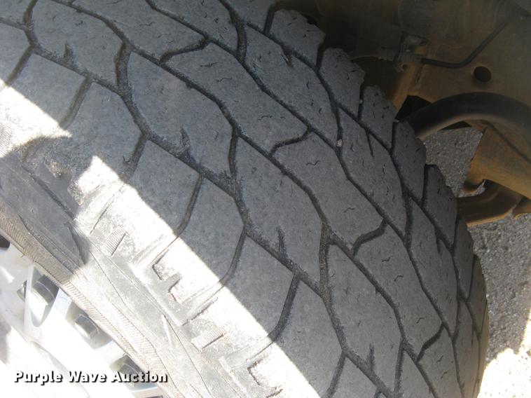 image for item DC2310 2011 GMC Sierra 2500HD Ext. Cab pickup truck