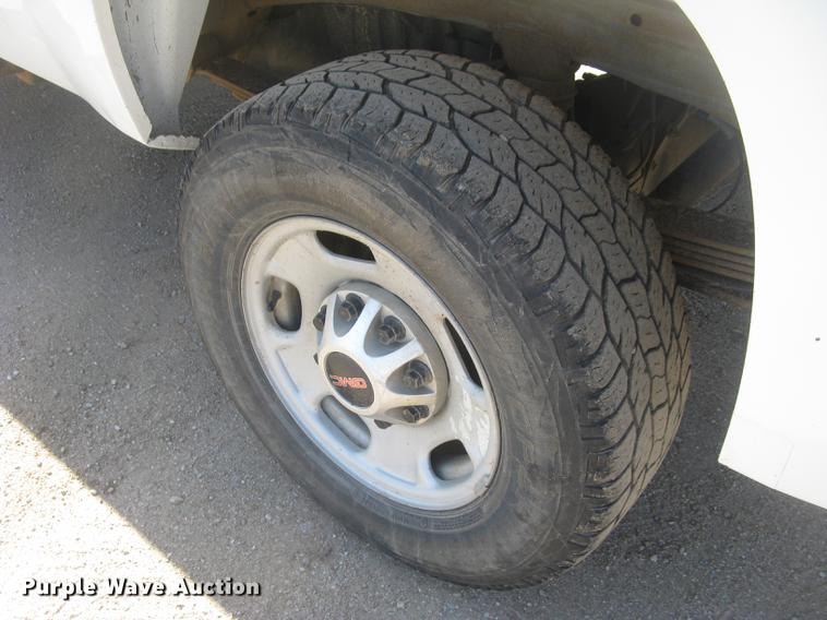 image for item DC2310 2011 GMC Sierra 2500HD Ext. Cab pickup truck