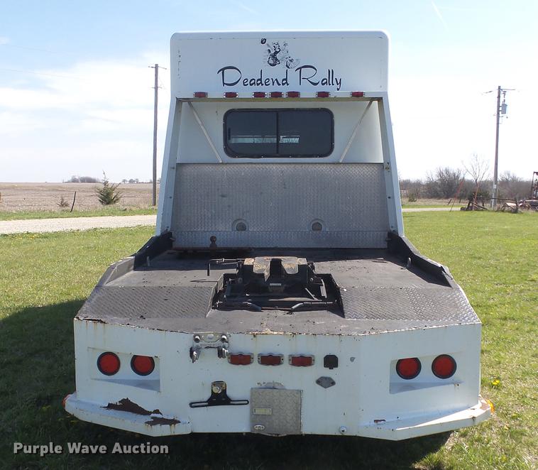 image for item DC3033 1994 Freightliner FL70 semi truck