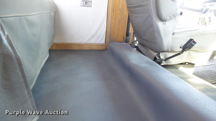 image for item DC3033 1994 Freightliner FL70 semi truck