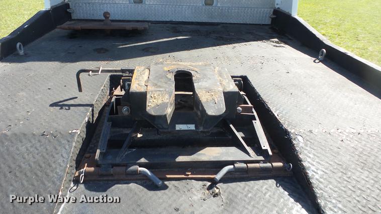 image for item DC3033 1994 Freightliner FL70 semi truck