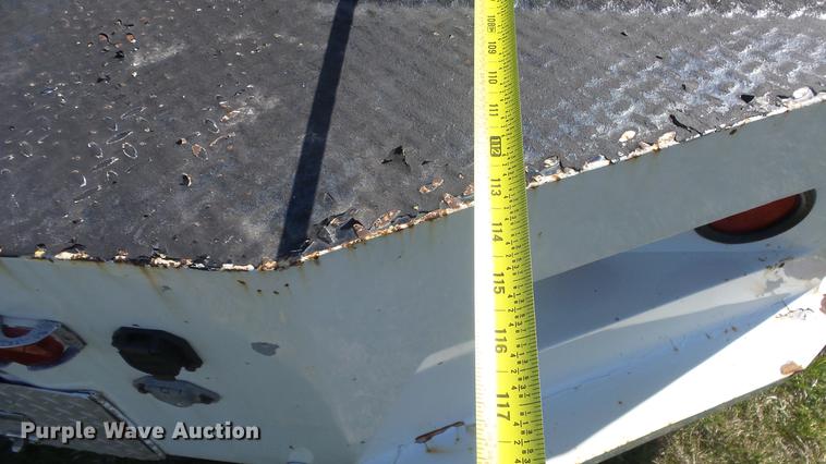 image for item DC3033 1994 Freightliner FL70 semi truck