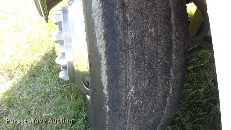 image for item DC3033 1994 Freightliner FL70 semi truck