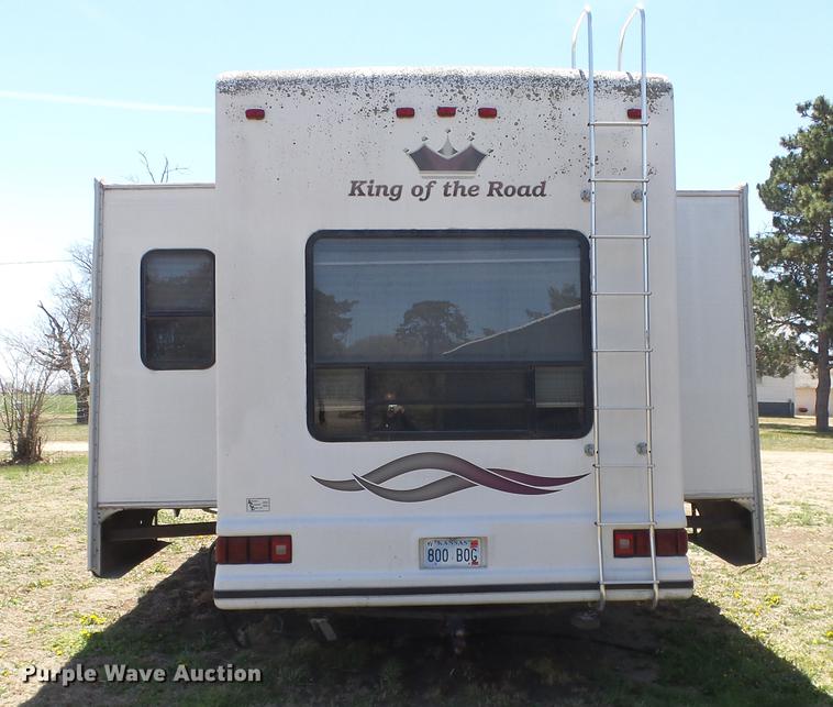 image for item DC3051 2000 Royalite R34BW camper