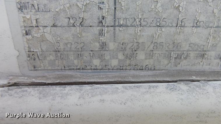 image for item DC3051 2000 Royalite R34BW camper