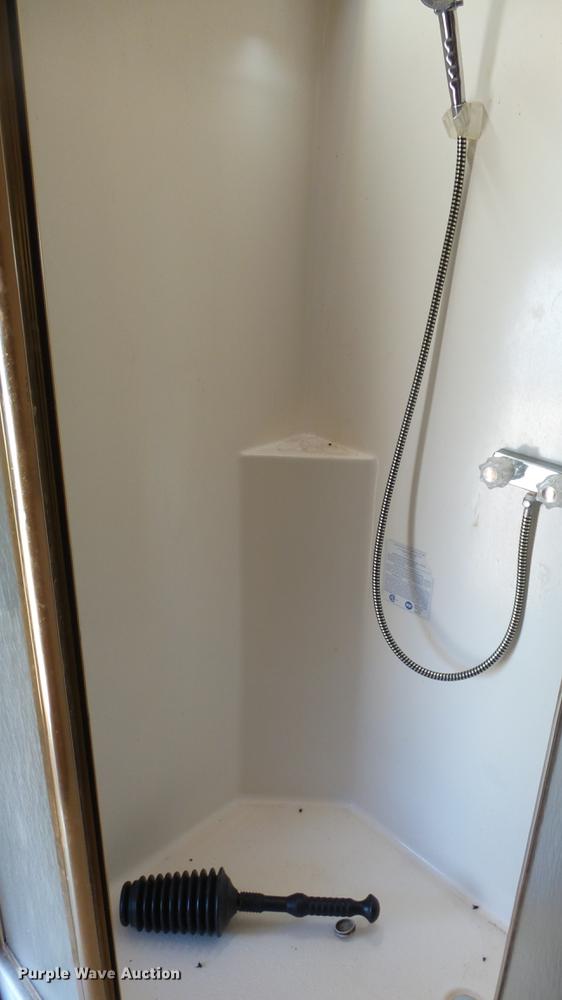 image for item DC3051 2000 Royalite R34BW camper