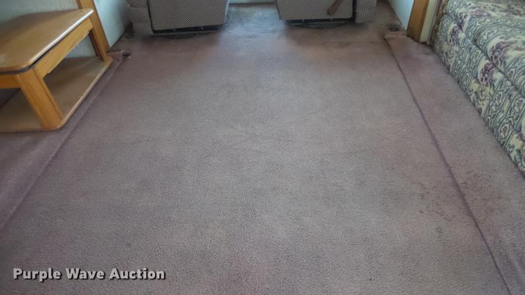 image for item DC3051 2000 Royalite R34BW camper