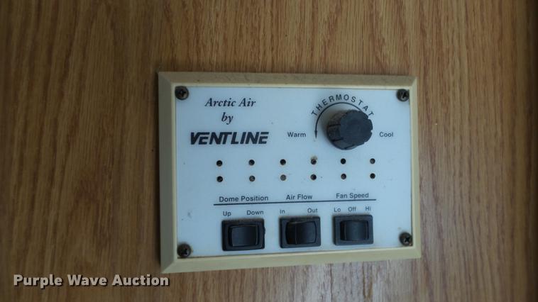 image for item DC3051 2000 Royalite R34BW camper