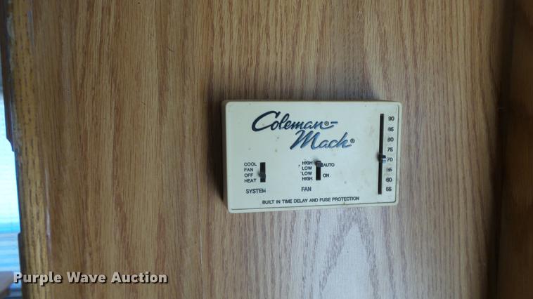 image for item DC3051 2000 Royalite R34BW camper