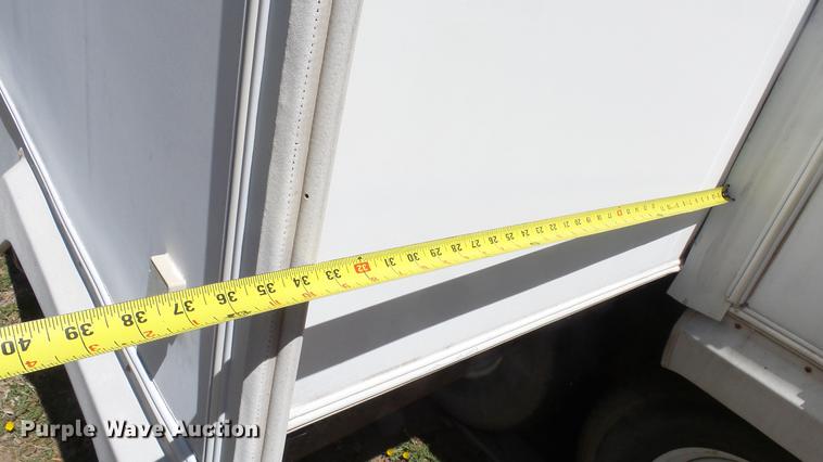 image for item DC3051 2000 Royalite R34BW camper