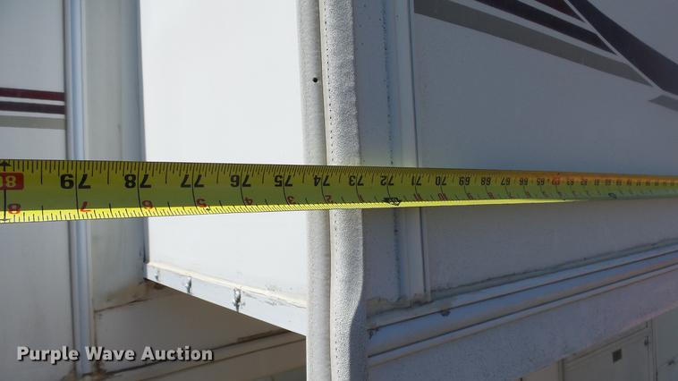 image for item DC3051 2000 Royalite R34BW camper