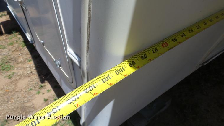 image for item DC3051 2000 Royalite R34BW camper