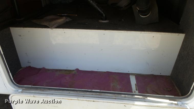 image for item DC3051 2000 Royalite R34BW camper