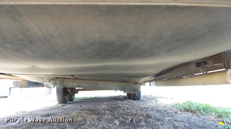 image for item DC3051 2000 Royalite R34BW camper