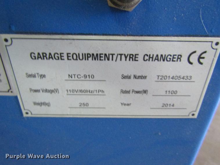 image for item DC4282 Triumph NTC-910 tire machine