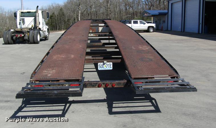 image for item DC4284 2002 Kaufman car carrier trailer