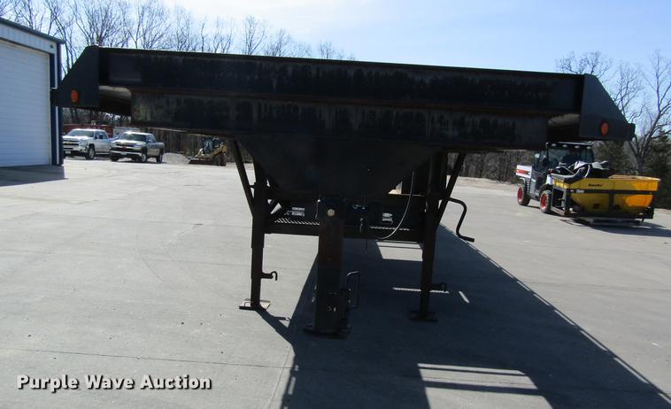 image for item DC4284 2002 Kaufman car carrier trailer