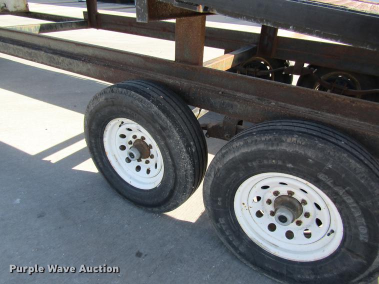 image for item DC4284 2002 Kaufman car carrier trailer