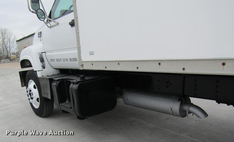 image for item DC4289 1998 Chevrolet C7500 box truck