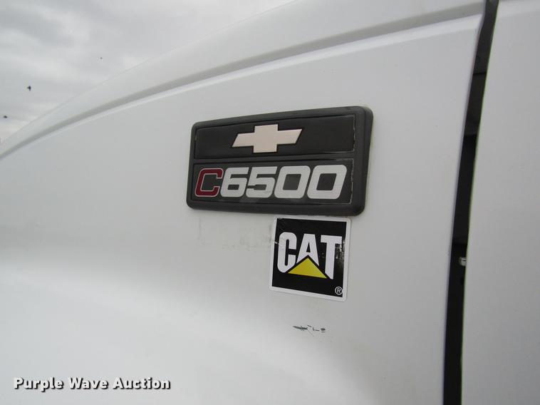 image for item DC4289 1998 Chevrolet C7500 box truck