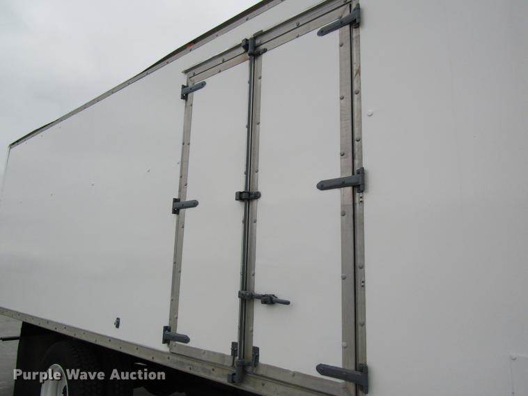 image for item DC4289 1998 Chevrolet C7500 box truck