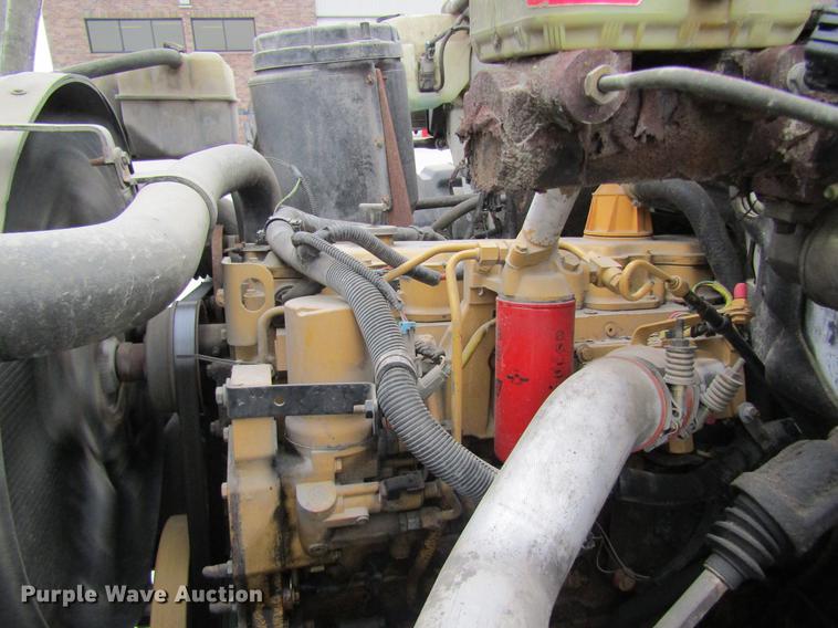 image for item DC4289 1998 Chevrolet C7500 box truck