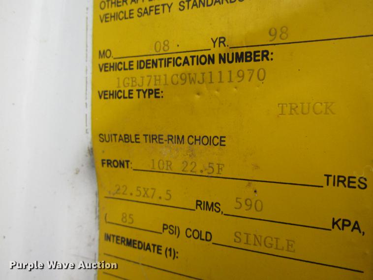 image for item DC4289 1998 Chevrolet C7500 box truck