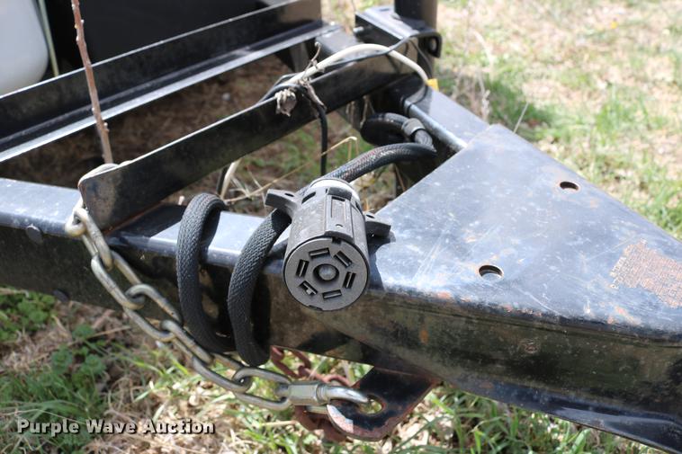 image for item DC7600 2002 Coleman Fairlake camper