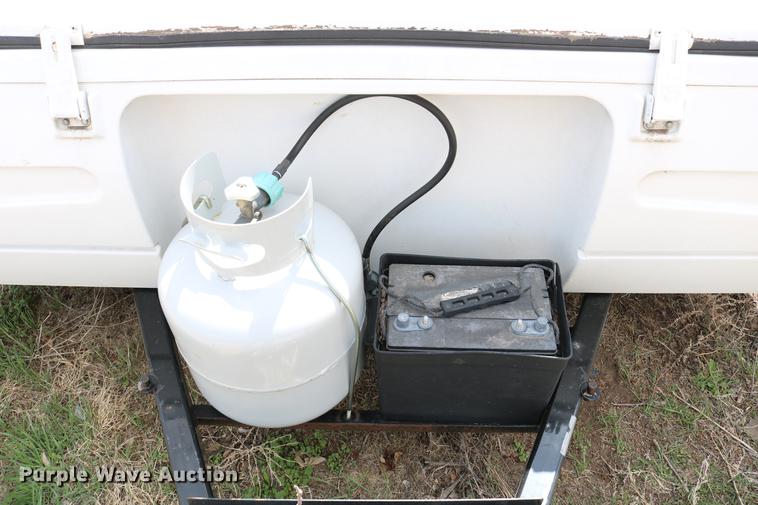 image for item DC7600 2002 Coleman Fairlake camper