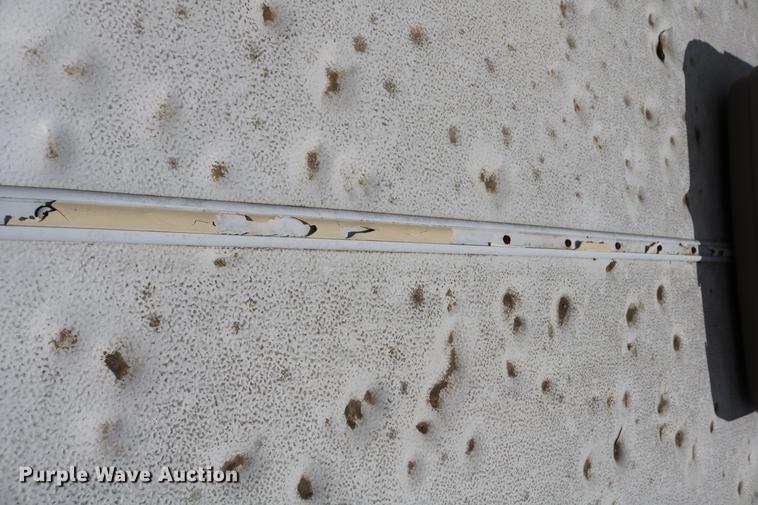 image for item DC7600 2002 Coleman Fairlake camper