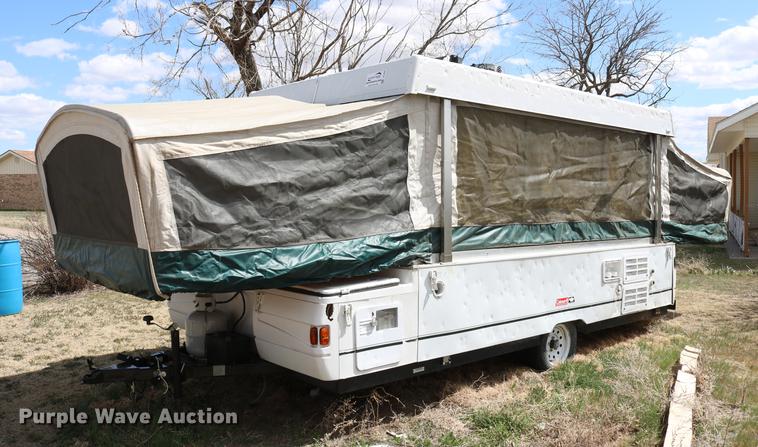 image for item DC7600 2002 Coleman Fairlake camper