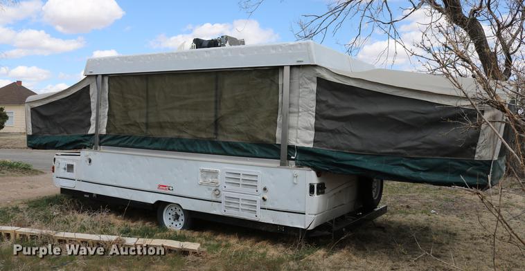 image for item DC7600 2002 Coleman Fairlake camper