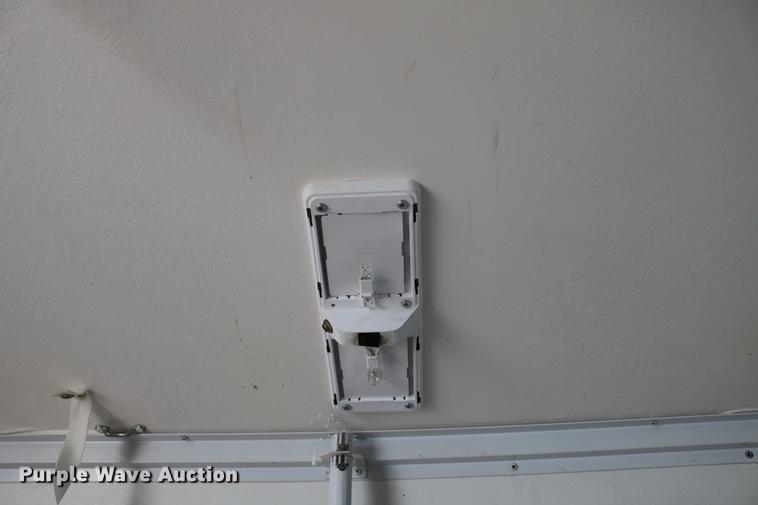 image for item DC7600 2002 Coleman Fairlake camper