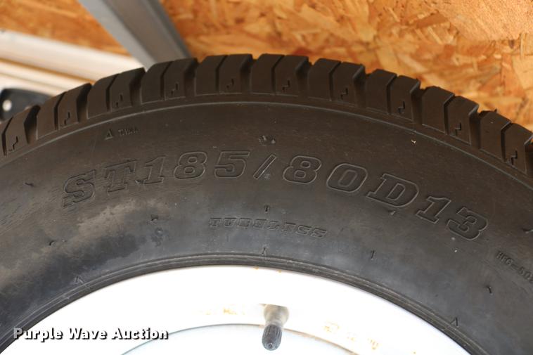 image for item DC7600 2002 Coleman Fairlake camper