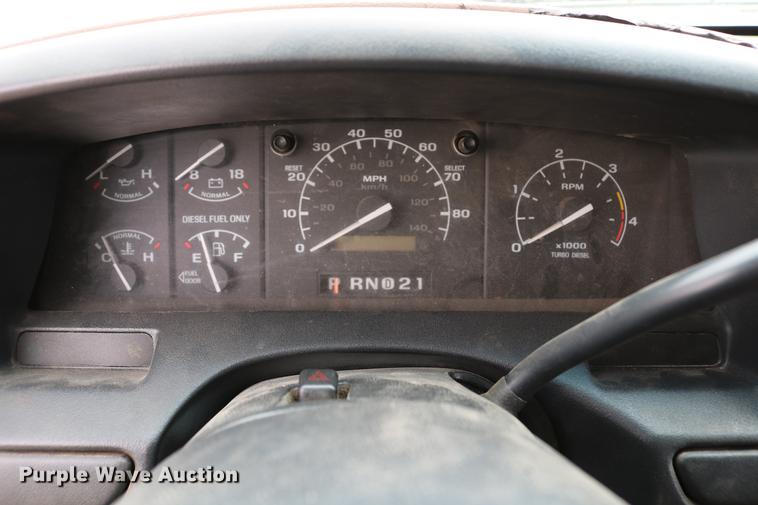 image for item DC7621 1997 Ford F350 Crew Cab flatbed pickup truck