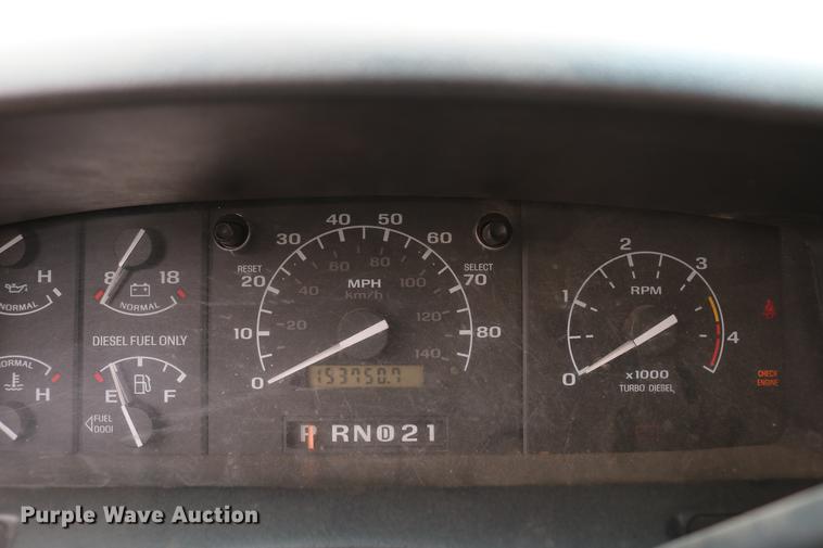 image for item DC7621 1997 Ford F350 Crew Cab flatbed pickup truck