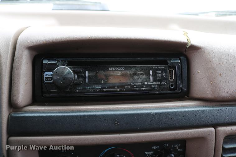 image for item DC7621 1997 Ford F350 Crew Cab flatbed pickup truck