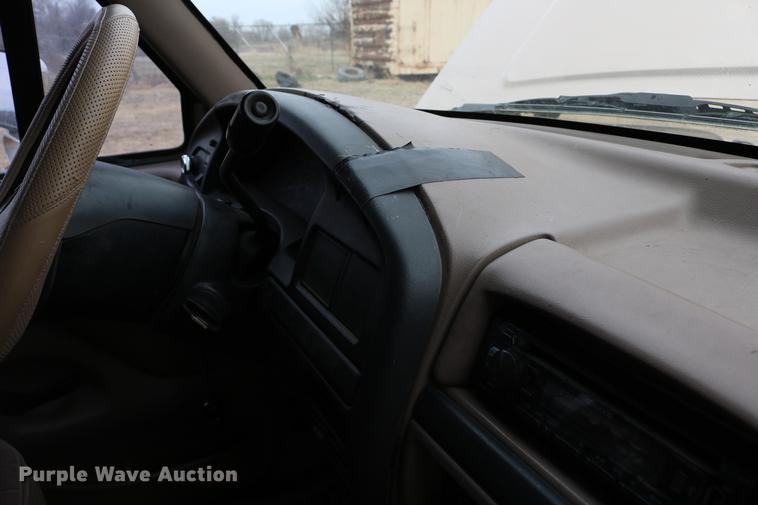 image for item DC7621 1997 Ford F350 Crew Cab flatbed pickup truck